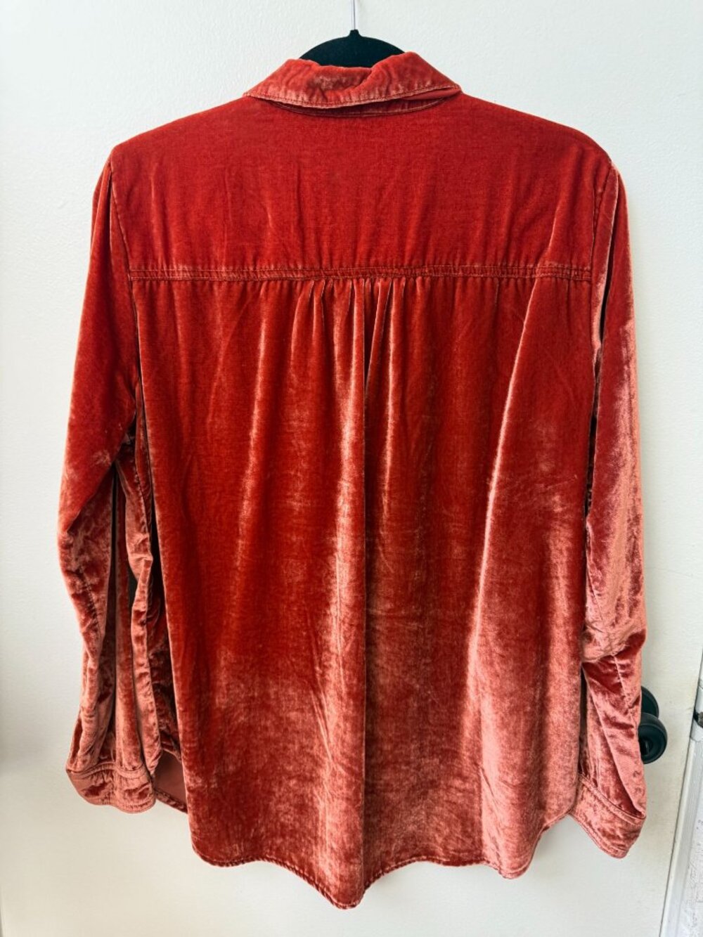 Women's Velvet Button Shirt ~ Anthropologie ~ Pilcro ~ Pumpkin Color ~ Size M - Picture 6 of 8